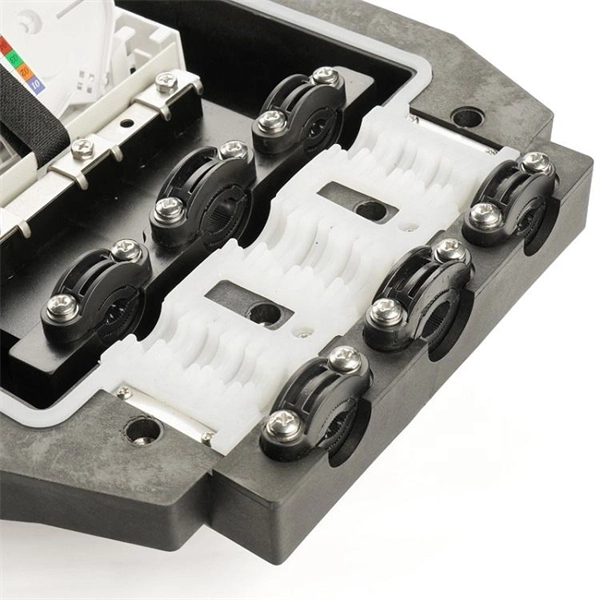 Large-span cable trays for buildings